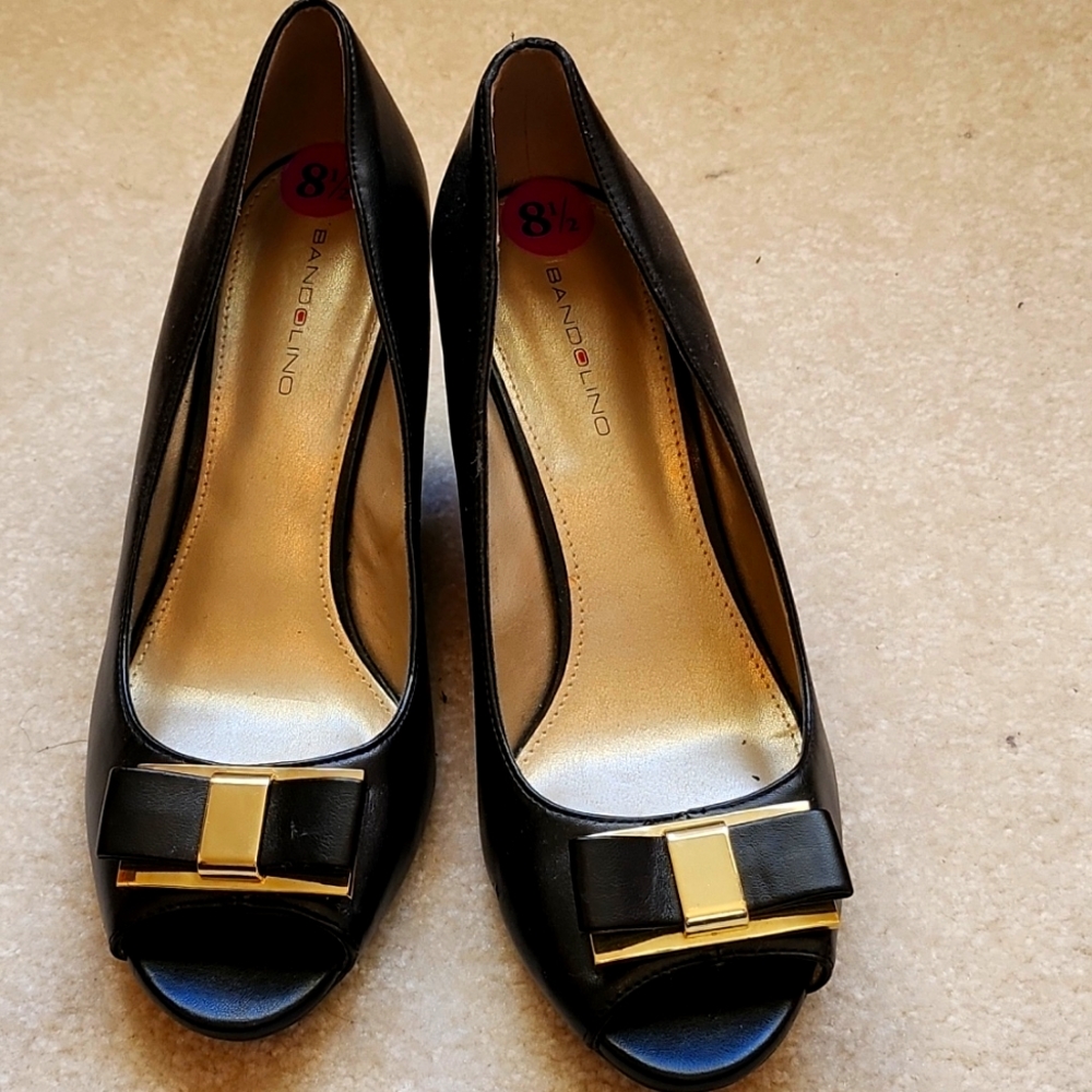 Bandolino Wedge Open Toe Dress Shoes Sz. 8.5